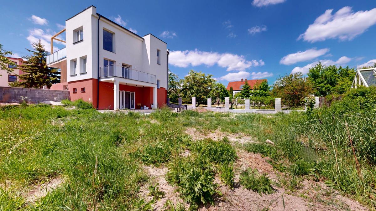PREDAJ rodinný dom pri centre MODRA Vŕšky