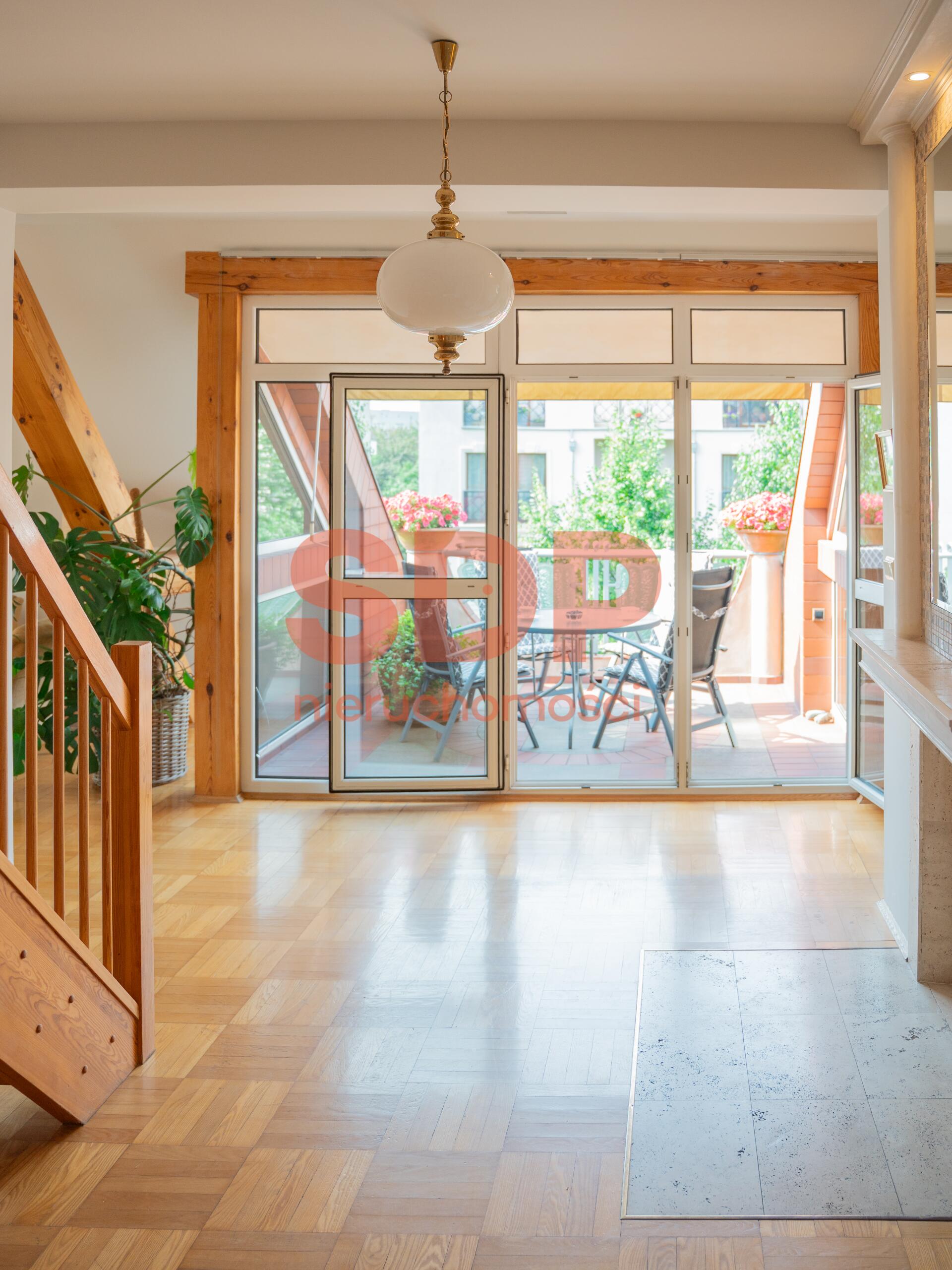 Apartament w willi na Krzykach | 5 pokoi | 140 m2 | taras