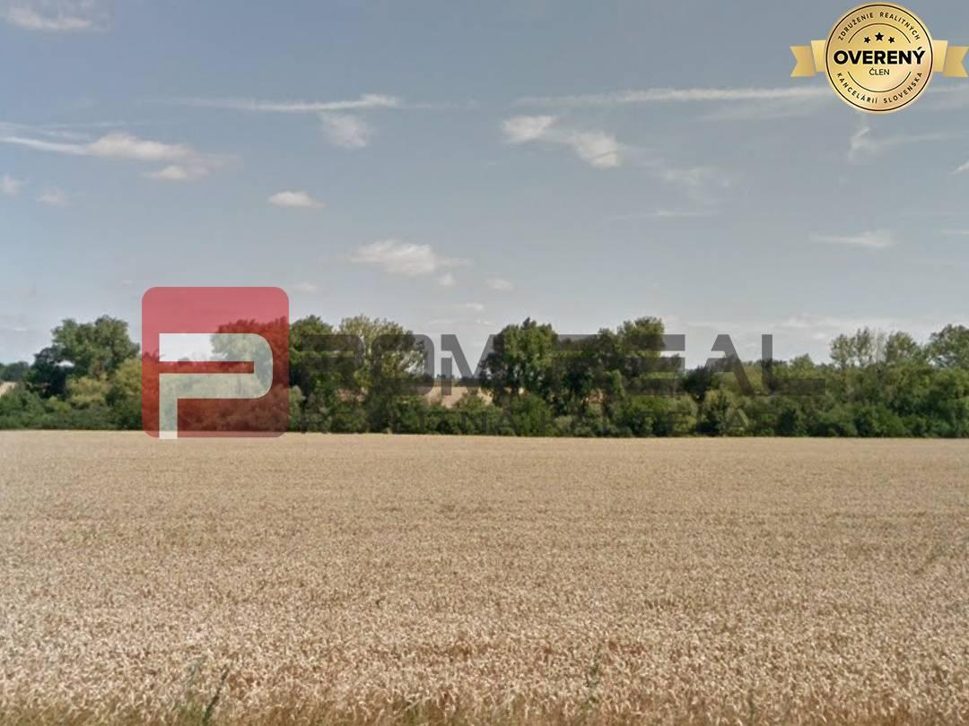 Na PREDAJ pozemok na výstavbu a podnikanie neďaleko Pezinka