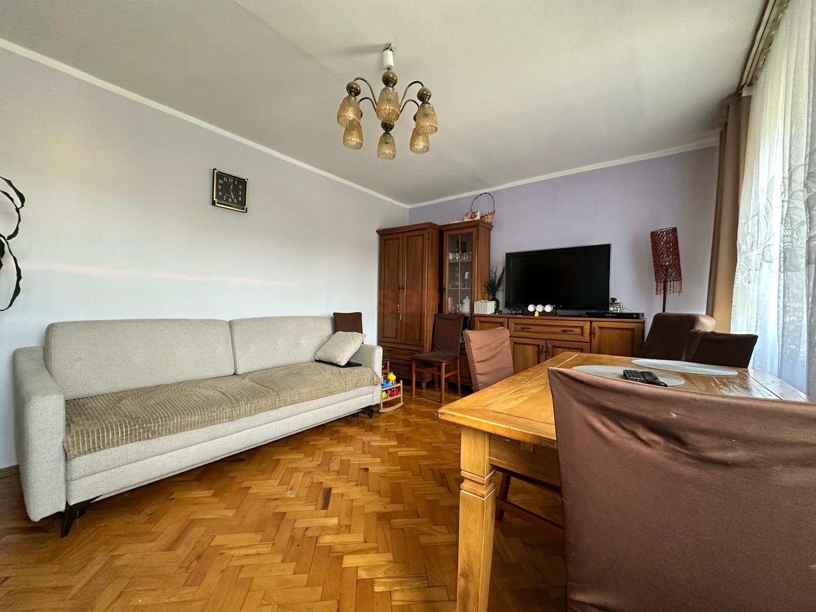Rozkładowe 3pokoje blisko UE