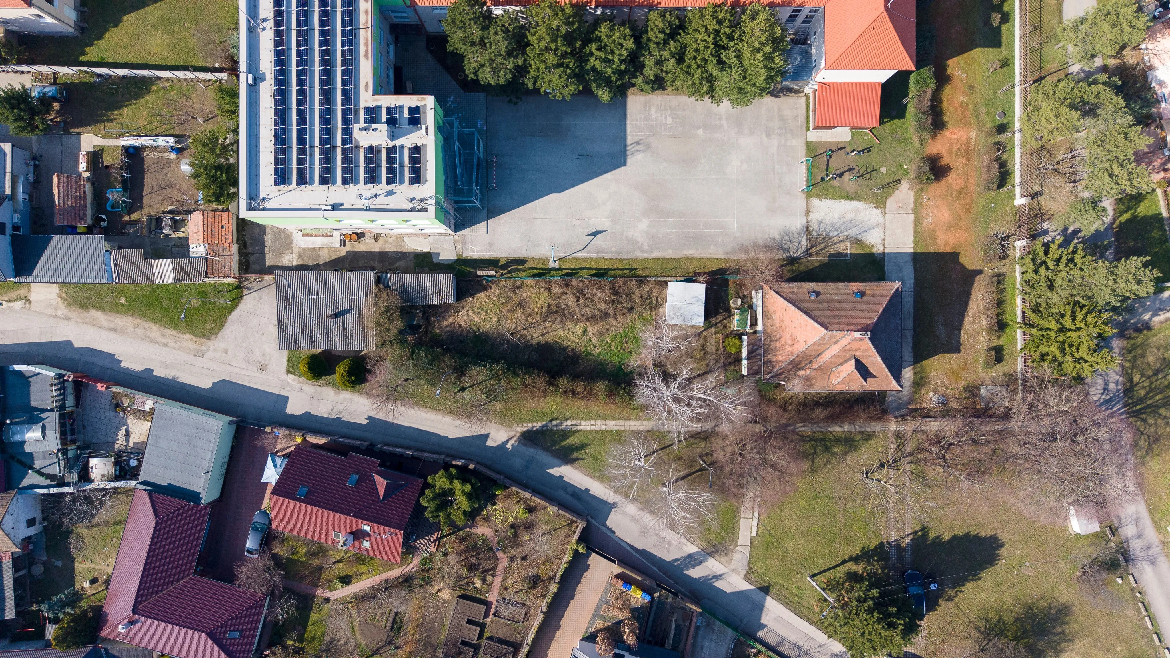 PNORF – Rodinný dom s investičným potenciálom | 639 m² | centrum Šulekovo – Školská ul.