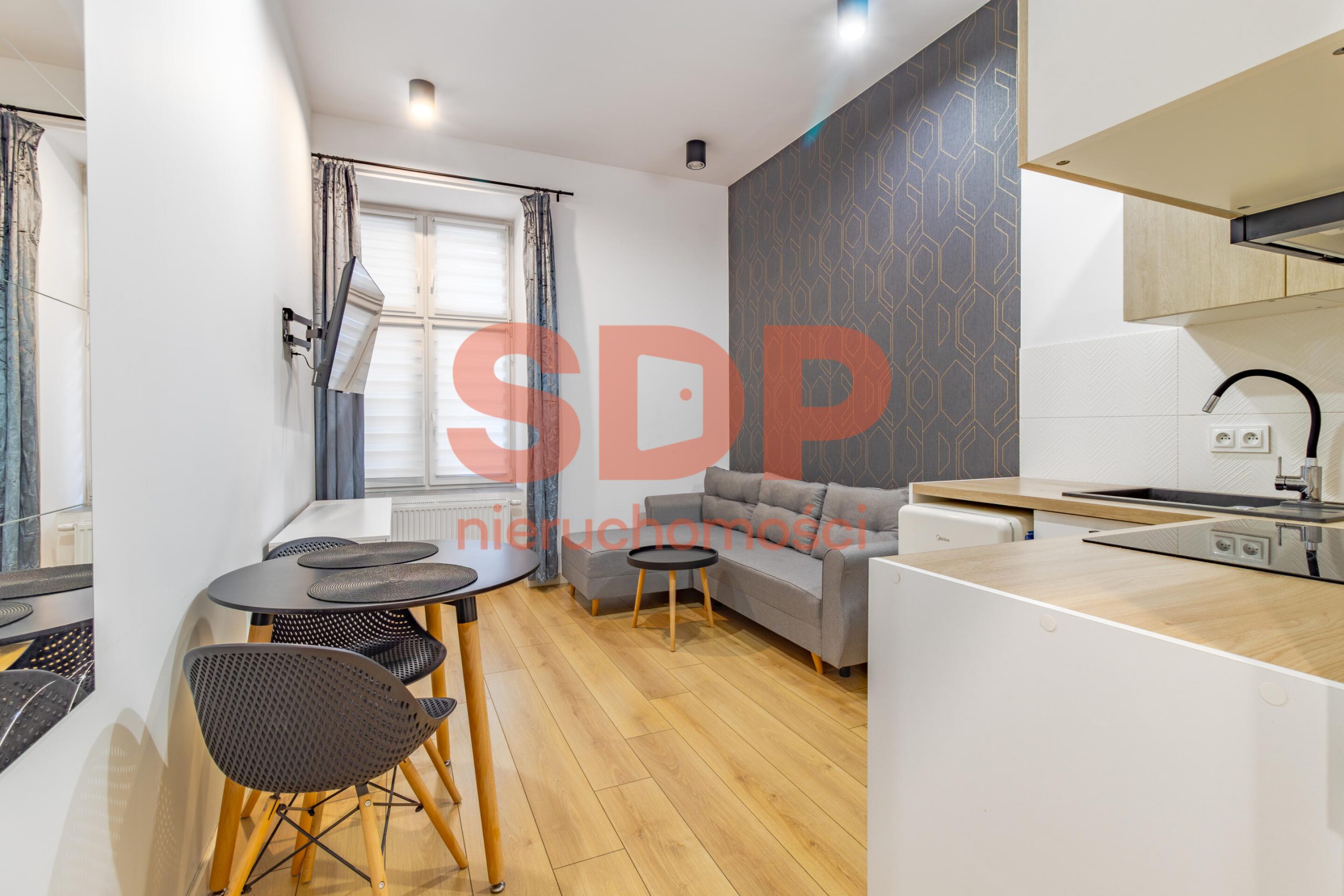 18 m² | Śródmieście Łodzi | Po remoncie | Gotowe pod najem