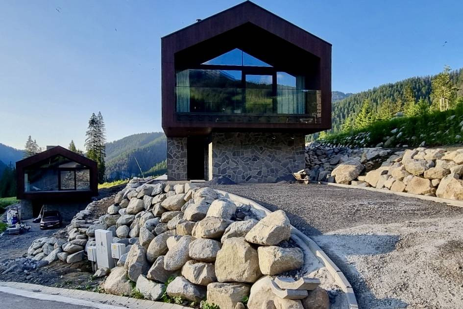 luxusný chalet vedľa zjazdovky v lyžiarskom stredisku Jasná