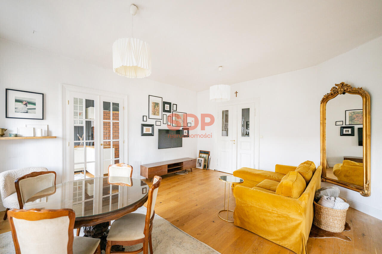 3 pokoje | 112 m2 | Kamienica | Elegancja w każdym detalu