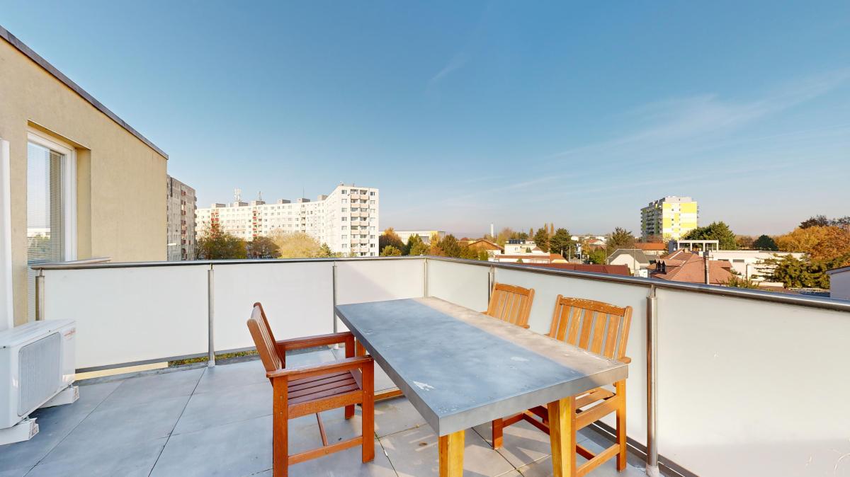 Na PRENÁJOM 2 izbový byt s dvomi terasami vo výbornej lokalite Bratislava - Vrakuňa v bytovom dome v