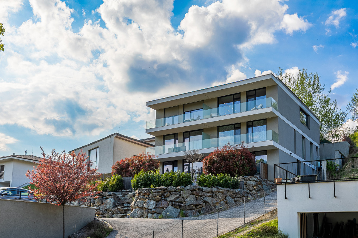 NOVOSTAVBA-5 izb.mezonet 165 m2,kompletne zariadený+ZÁHRADKA.