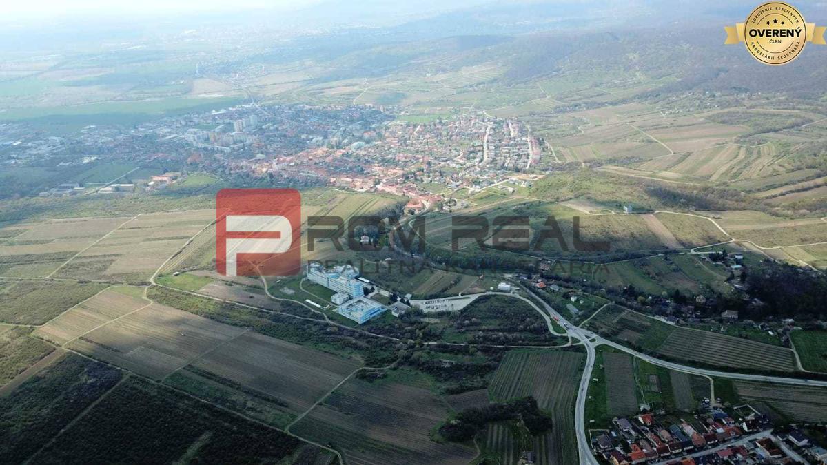 EXKLUZÍVNE na predaj pozemok v časti Modra - Kráľová