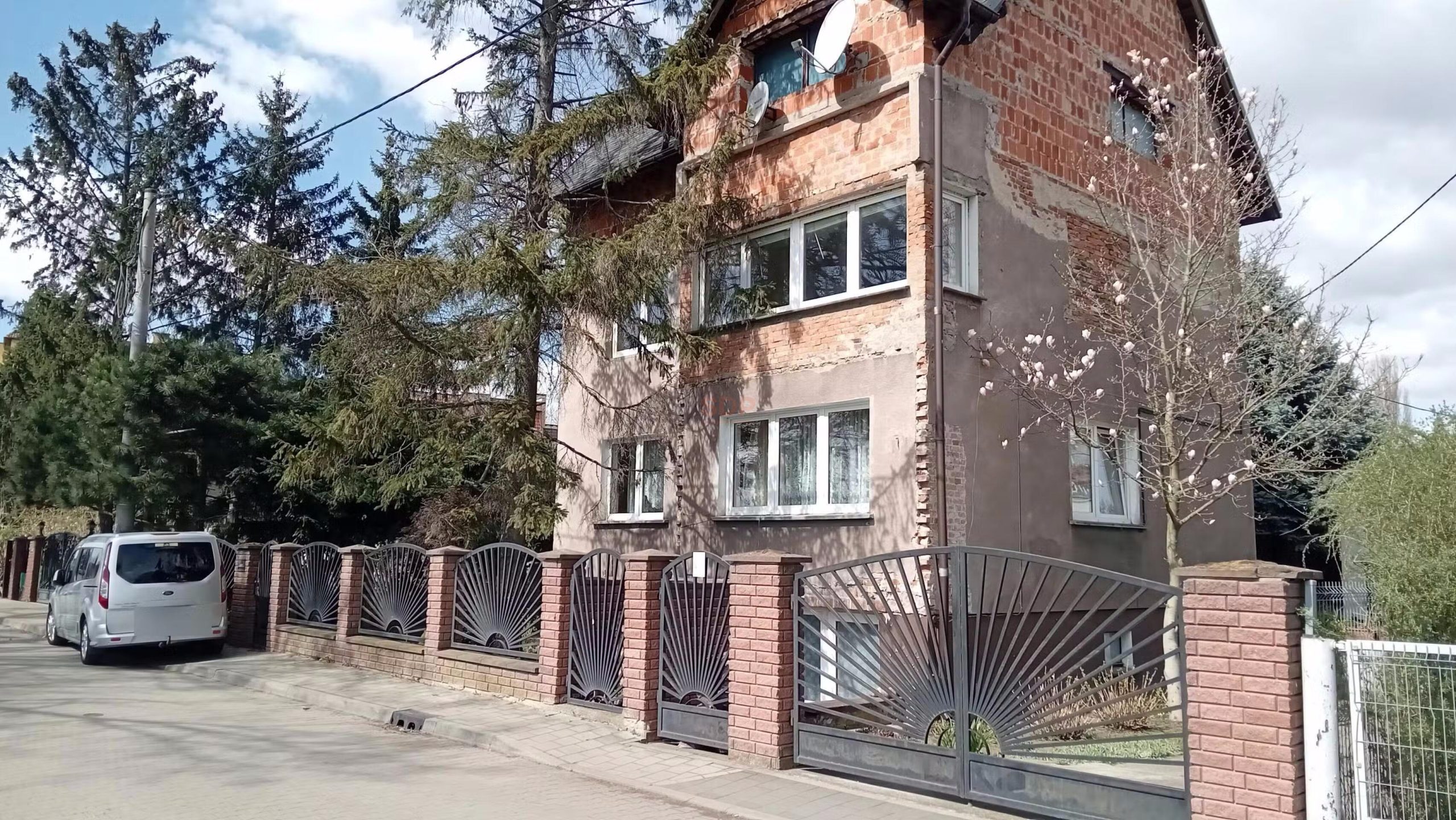 Dom do remontu / działka 735m2 /widok na Odrę/Karłowice