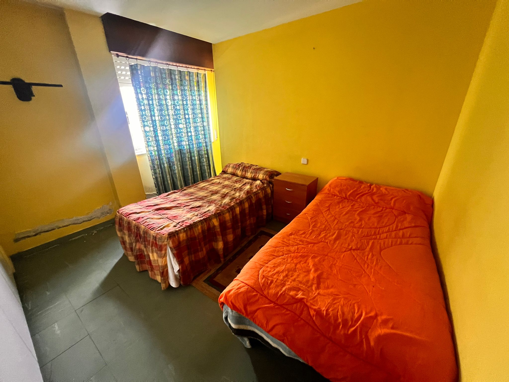 Se vende edificio destinado a hostal en A Coruña.