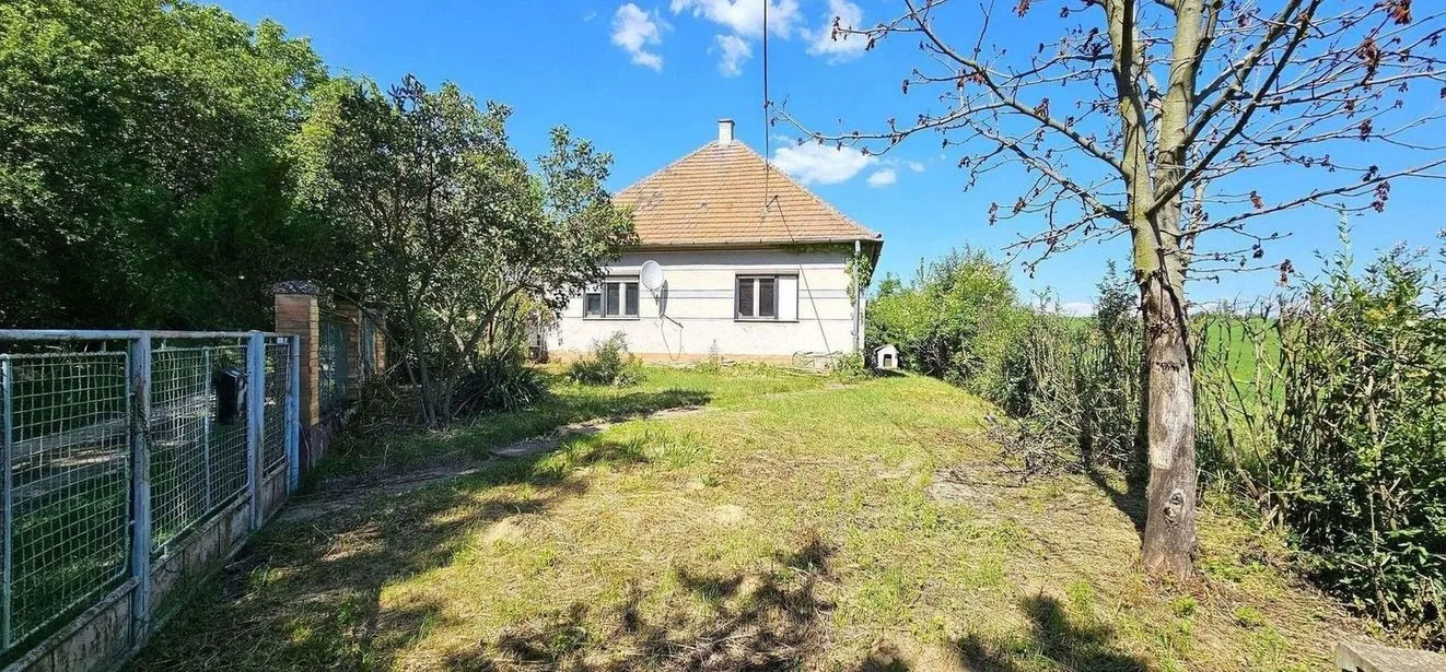 PNORF – 3i RD na polosamote, letná kuchyňa, dielňa, 2x pivnica, pozemok 1100 m2, D. Trhovište