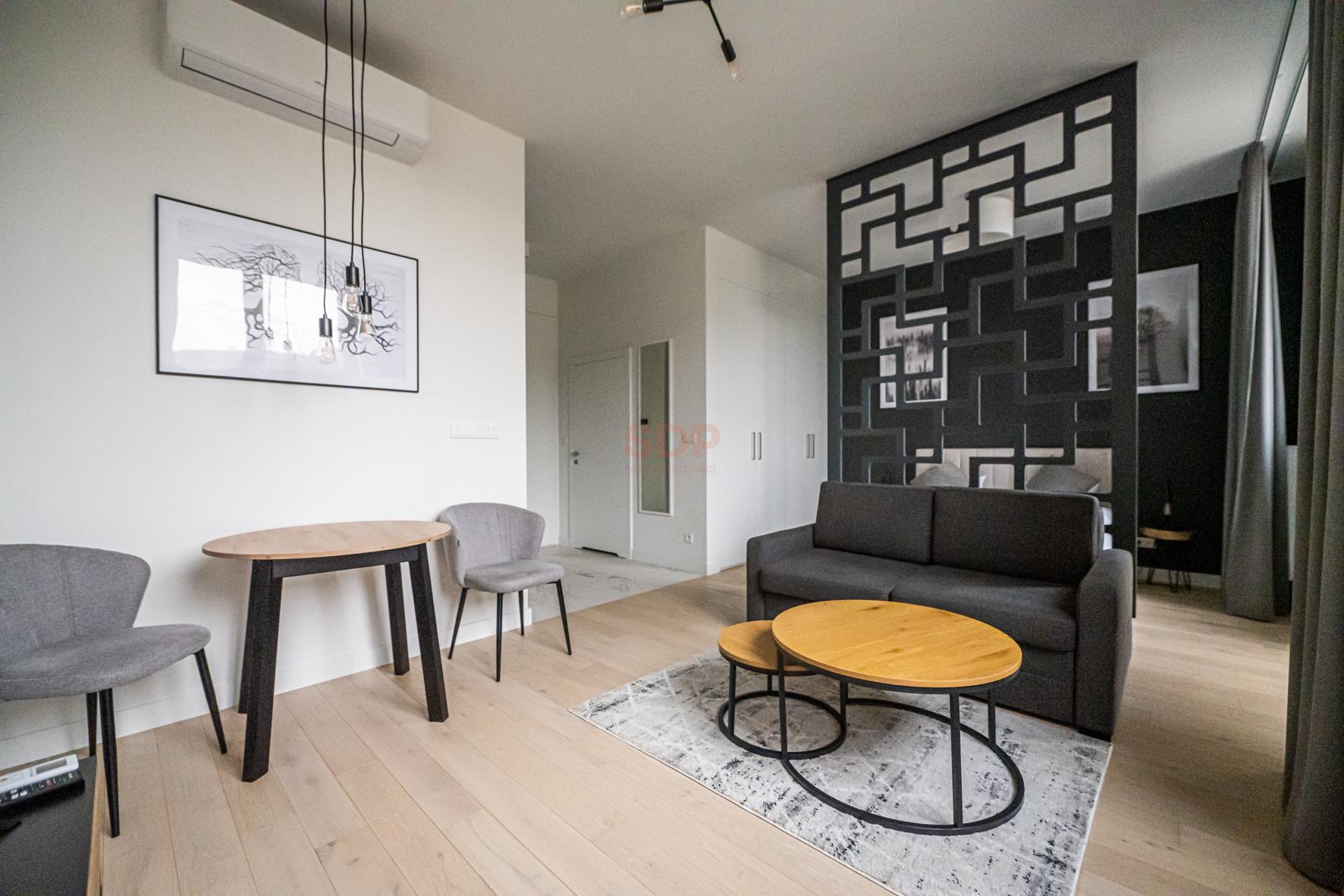 Stare miasto, studio, 39 m2. Premium