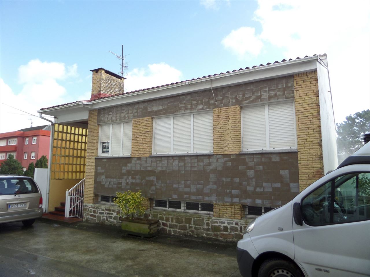 Casa en venta con vistas al mar y a pocos metros de la playa.