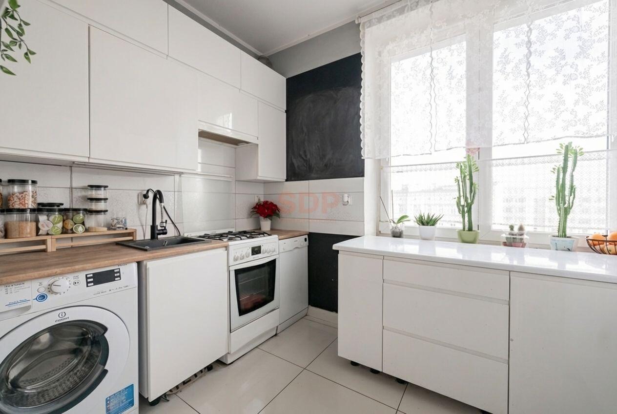 Centrum| 2 pok. w rozkładzie| balkon| osobna kuchnia | parking