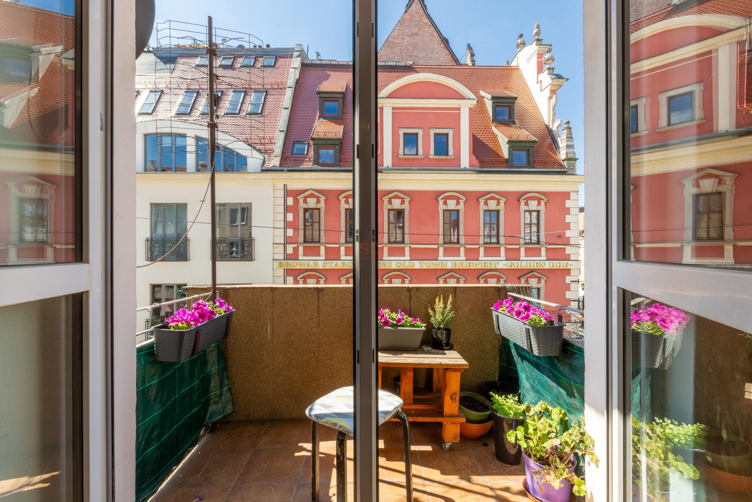 Kawalerka przy Rynku, os. kuchnia, balkon, piwnica
