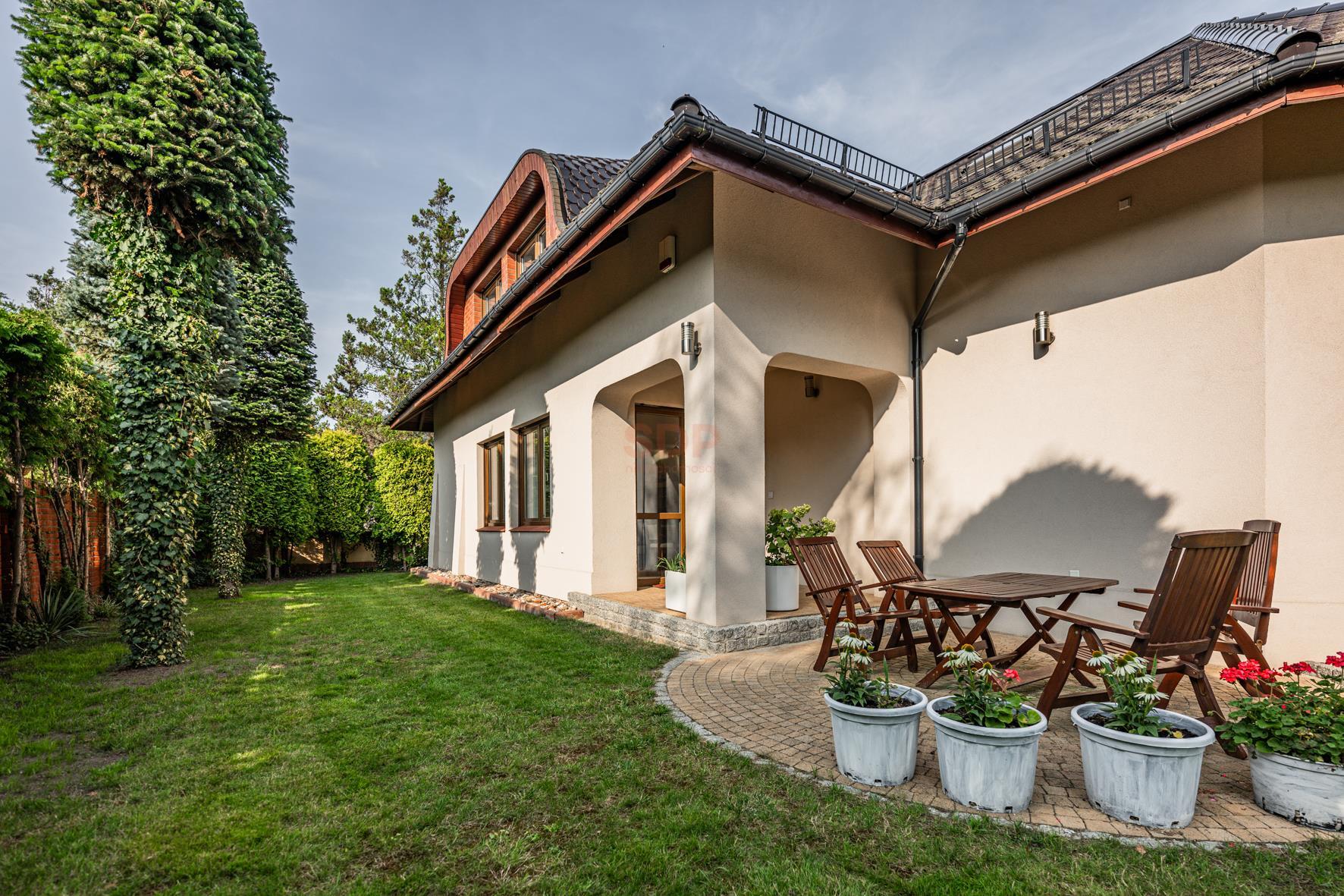 | komfortowy dom w otoczeniu zieleni | działka 1114 m2 |