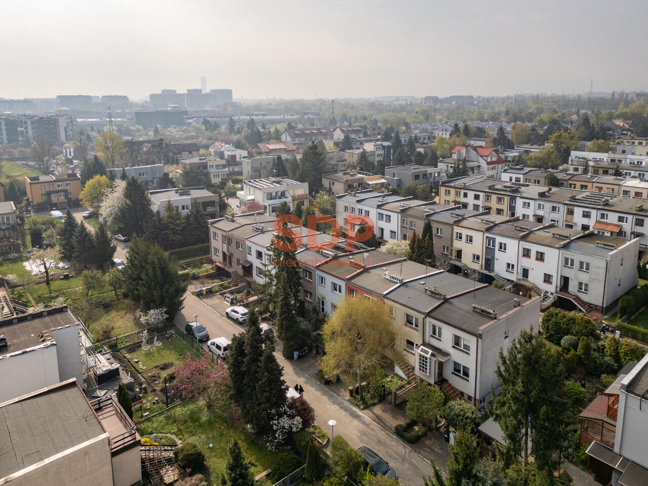 Dom z ogrodem i fotowoltaiką 6 kW | Garaż | Cicha część Wrocławia