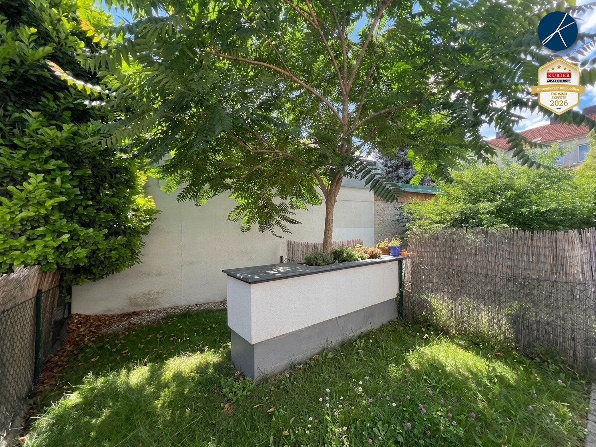 neuwertige 2-Zimmer-Wohnung mit Garten und Pkw-Stellplatz