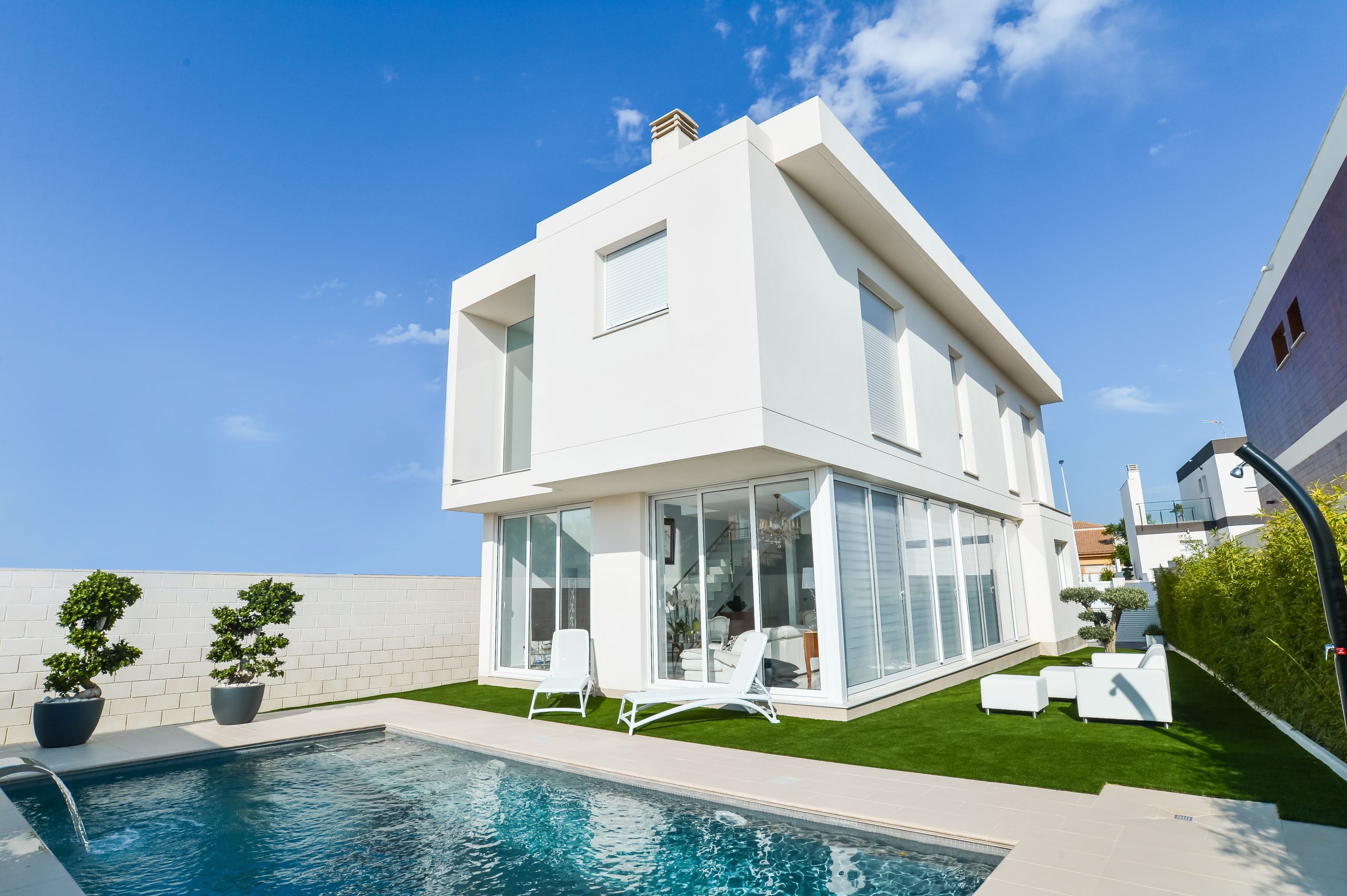 Vivienda independiente 4 dormitorios con piscina en Gran Alacant, Santa Pola.