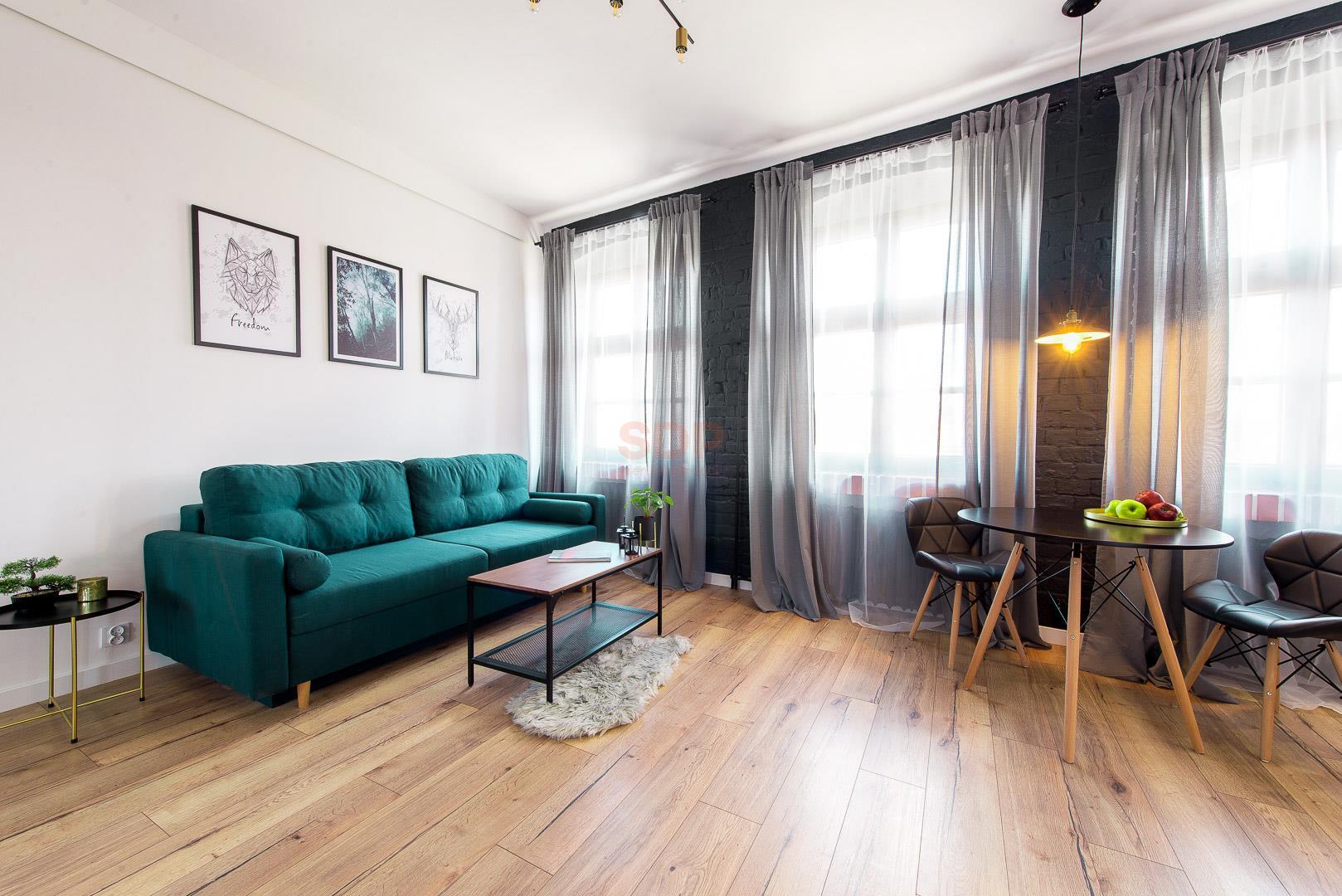 Dwupak mieszkań na Starym Mieście – wynajęty.