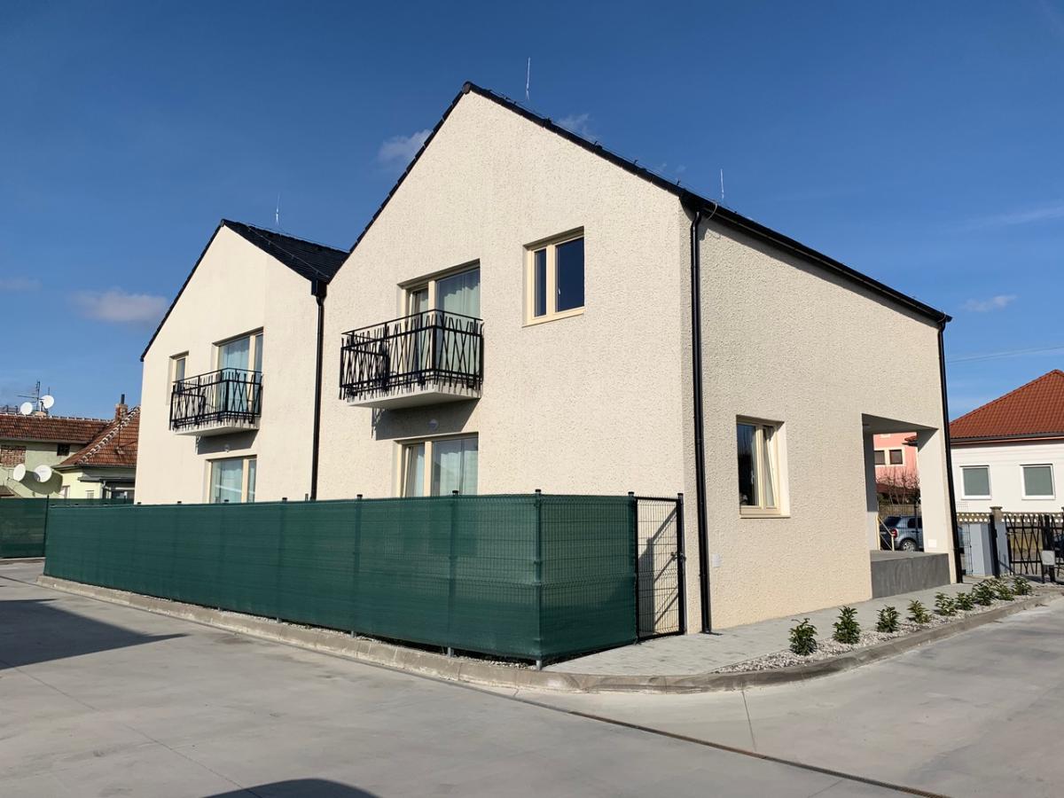 Na predaj 3 izbový byt + 2x parking Ivanka pri Dunaji