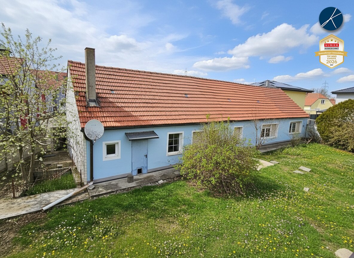 Sanierungsbedürftiges Bungalow mit VIEL PLATZ
