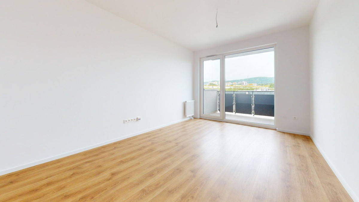 TOP MAKLÉR ponúka svetlý 2-izbový apartmán