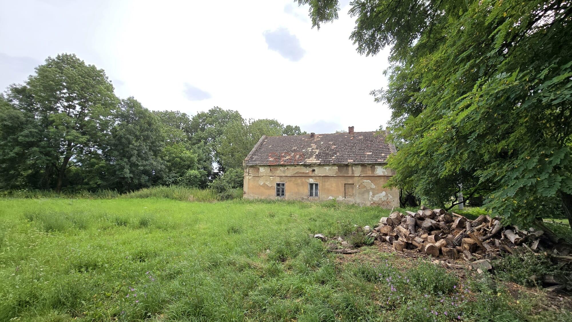 Dom do remontu / siedlisko / Działki 1,74 ha/ Siedlisko