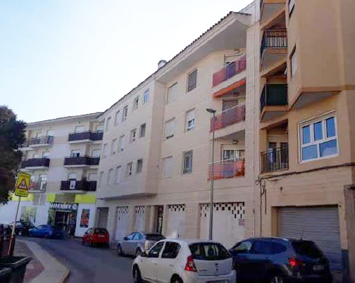Local 134 m2 en venta en Sax , Alicante.