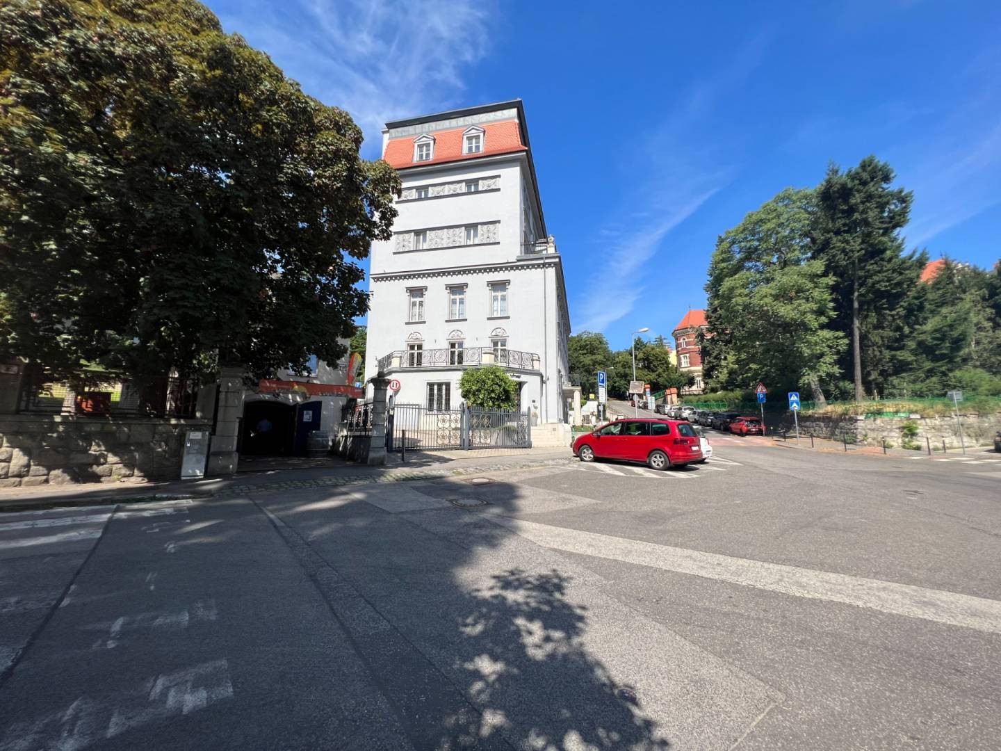 Luxusný 5i byt Rezidencia Hlboká, Bratislava