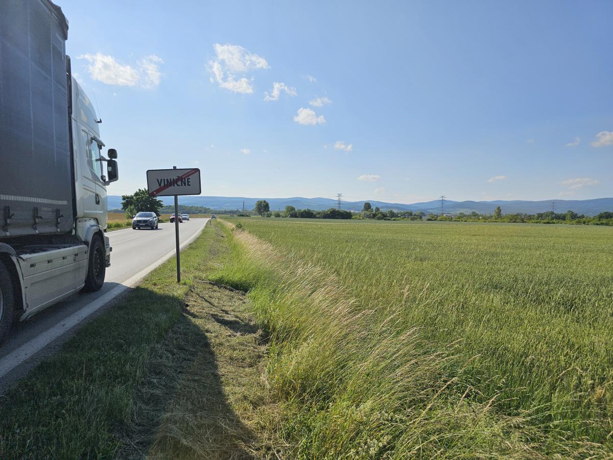 Na prenájom pozemok Pezinok 3118m2